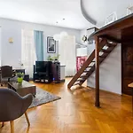 Stylish Studio Kronstadt
