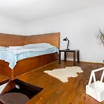 Stylish Studio Kronstadt