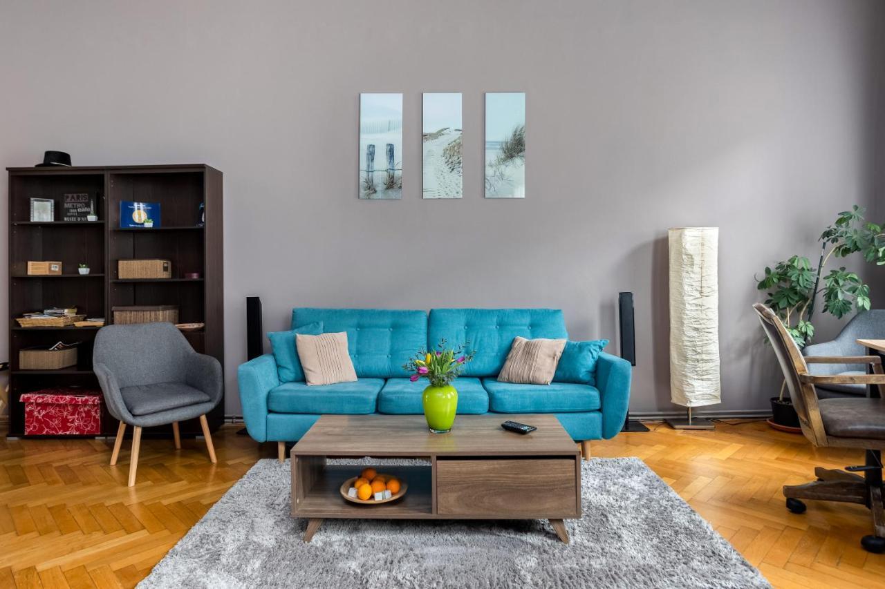 Stylish Kronstadt Apartament *